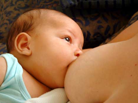 Vauvojen nukkuminen on tärkeä osa päivärutiinia