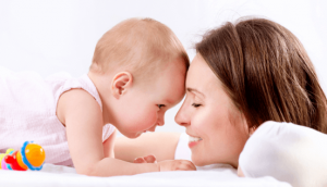 äiti ja vauva