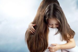 Vanhempien tuki auttaa pääsemään yksiolonpelon yli