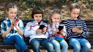 Miksi alle 12-vuotiaiden ei tulisi käyttää älypuhelimia?