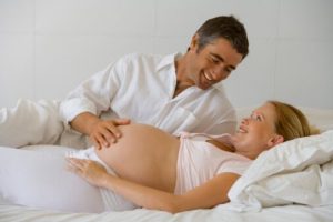 Raskauden aikainen seksi - nauti siitä!