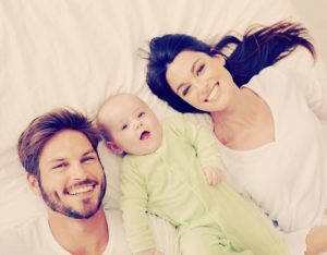 Kiintymys on vauvallesi elintärkeää