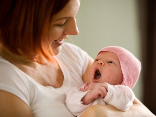Itkevän vauvan rauhoittaminen - Äitiyden Ihme