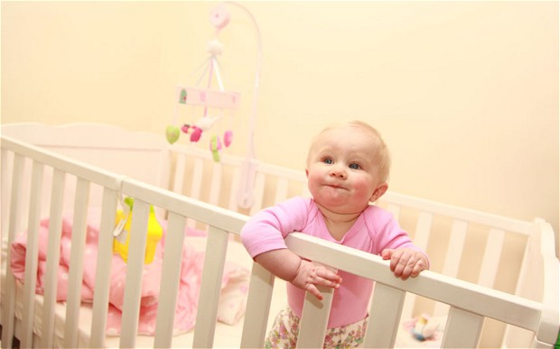 Nukahtaminen voi olla vauvalle vaikeaa