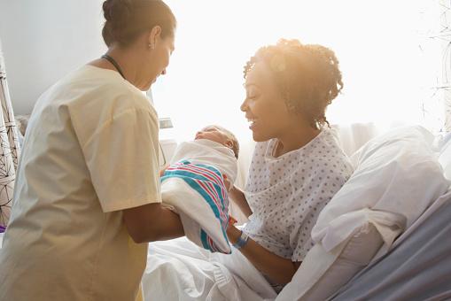 Synnytys tapahtuu yleensä sairaalassa