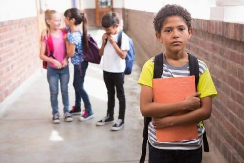 Lapsen huono koulumenestys ja sen 6 syytä