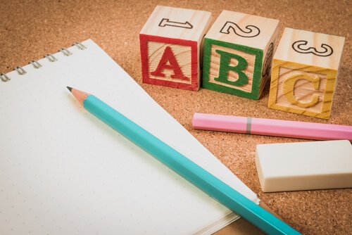 Lasten itsekeskeisyys ja egosentrisen ajattelun vaihe