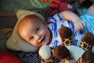 Kuinka tukea vauvan näkökyvyn kehitystä?