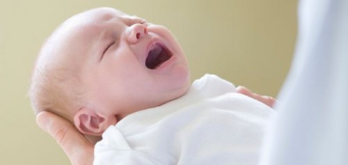 Kuusi syytä, joiden vuoksi vauva itkee