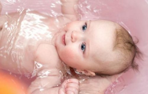 Vauvan kylpyveden ihanteellinen lämpötila