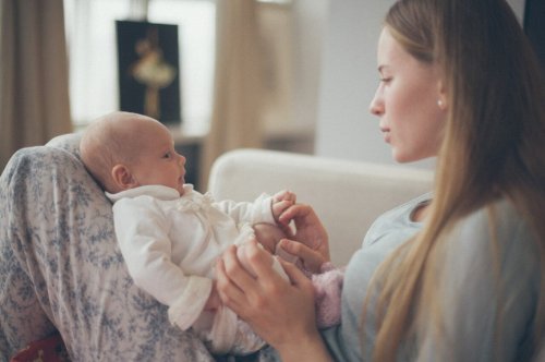Yhteyden muodostaminen vauvan kanssa