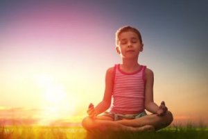 Meditointi luokkahuoneessa - edut ja hyödyt