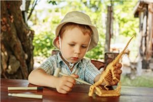 Miksi lapset rakastavat dinosauruksia?