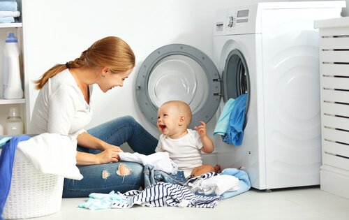 Tehokas ja turvallinen vauvanvaatteiden pesu 6 vinkin avulla
