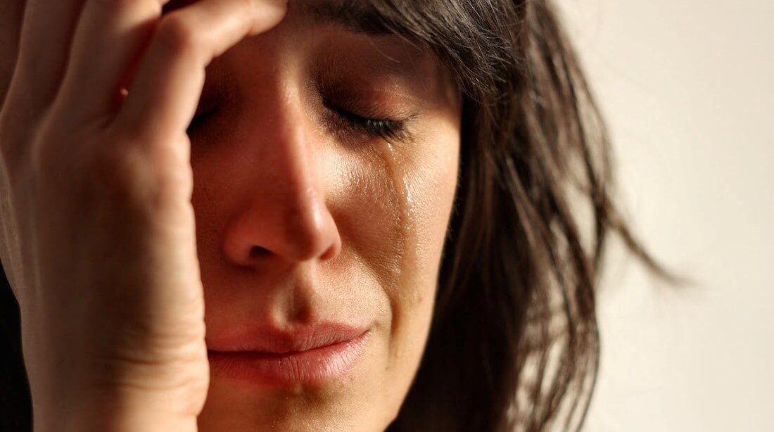 Kun lapsi muuttaa kotoa, vanhemmalle voi iskeä tyhjän pesän syndrooma