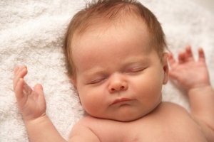 Onko jokin vialla, jos vauva ei itke juuri koskaan?