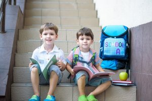 Näin autat lasta menestymään koulussa