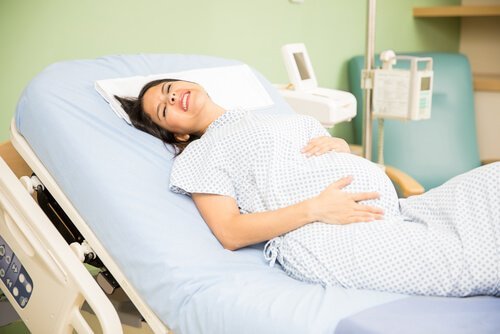 Jotkut kipulääkkeet saattavat aiheuttaa oksentelua synnytyksen aikana