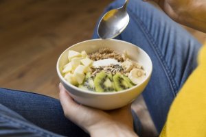 6 terveellistä ruoka-ainetta lievittämään raskausajan epämukavuutta
