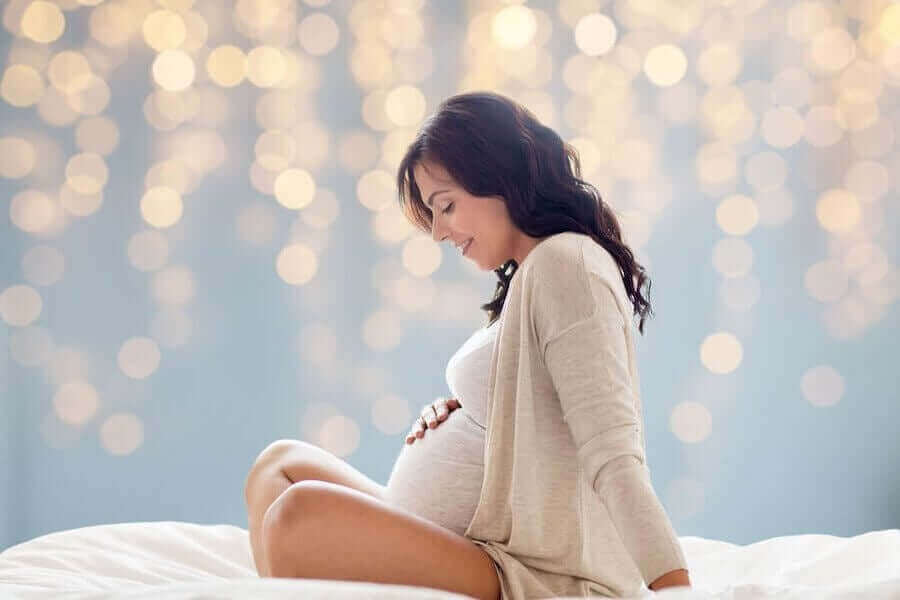 5 syytä jutella vauvalle raskauden aikana