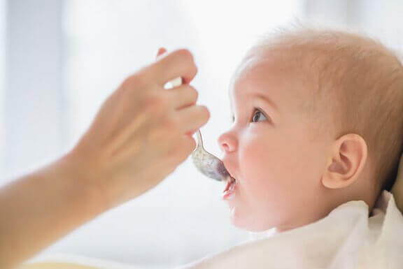 Voiko ja kannattaako vauvanruokaa säilöä?