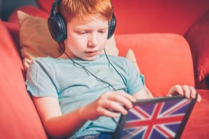 Kaksikielisen lapsen kasvattaminen "yksi vanhempi, yksi kieli" -menetelmällä