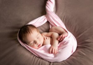 Elämä kohdussa: Mitä sikiö tuntee ja käy läpi?