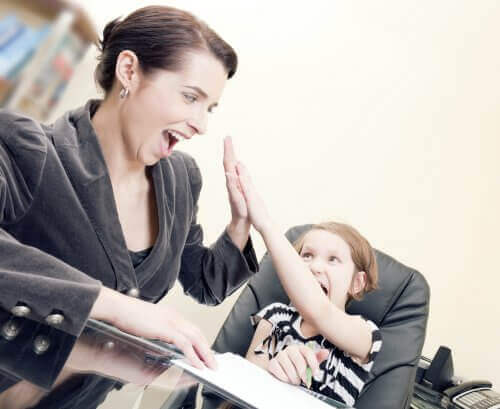 Kuinka kasvattaa lapsi, jolla on hyvä itsetunto?