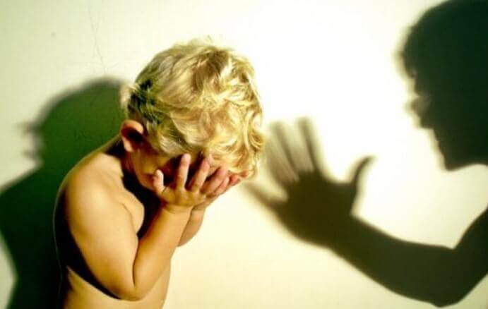 Fyysisen rankaisemisen psyykkiset seuraukset voivat olla vakavia