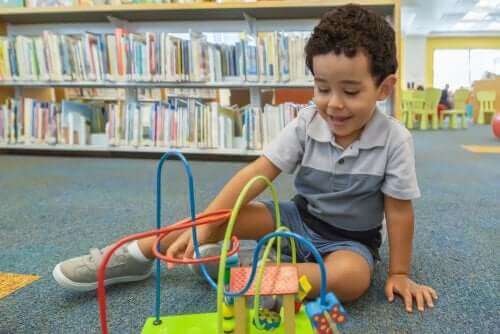 Miksi lapsi kannattaa tutustuttaa kirjastoon?