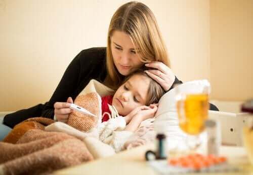 Kannattaako parasetamolin ja ibuprofeenin käyttöä vuorotella lapsen sairastaessa?