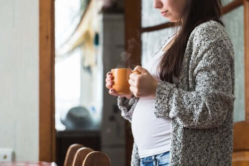 Kofeiinin vaikutus raskauteen