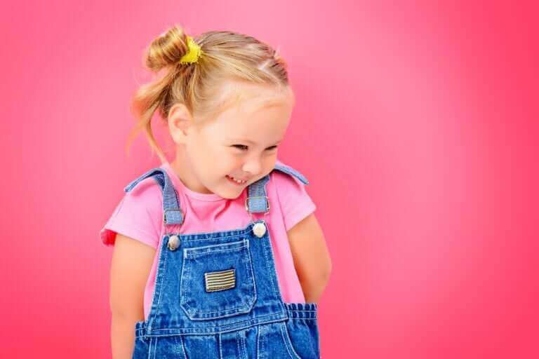 Ihminen analysoi ja kyseenalaistaa oppimaansa