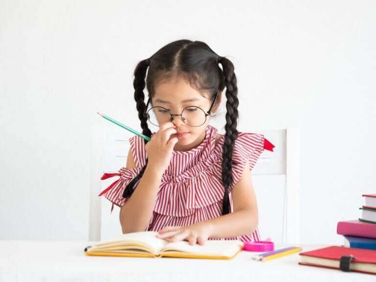 Erilaiset kaaviot lapsen opiskelun tukena