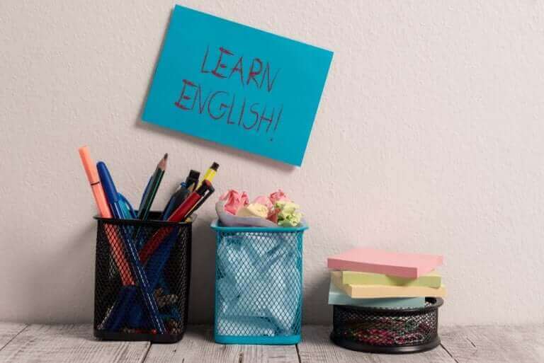 Yksinkertaisia vinkkejä lapselle vieraan kielen oppimiseen