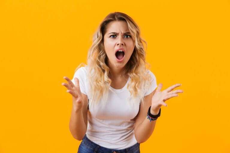 Kuinka kontrolloida omaa suuttumusta?