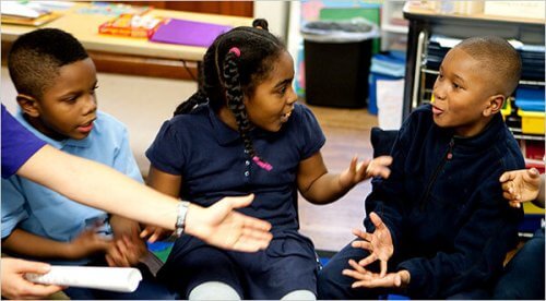 Lapsen on hyvä oppia neuvottelu- ja sovittelutaitoja