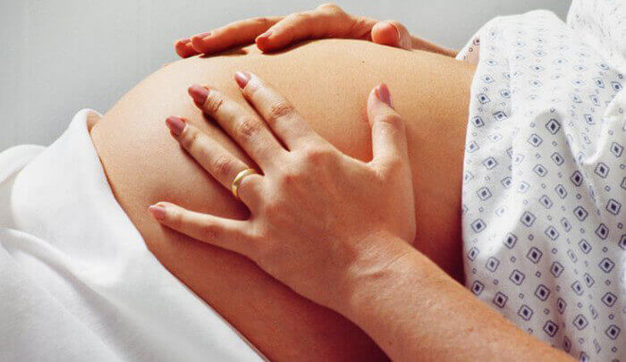 Mikä on lapsivesipunktio ja miksi se tehdään?