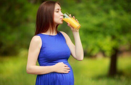 Vinkit terveeseen raskauteen