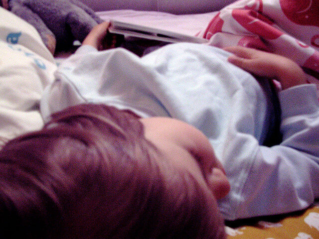 8 vinkkiä lapsen yökastelun lopettamiseksi