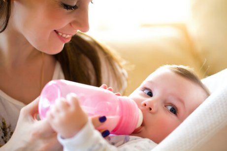 Kuinka estää vauvan hampaiden reikiintyminen?
