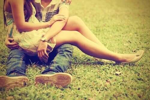 Teini-ikäisen ensimmäinen rakkaus ja vanhempien reagointi