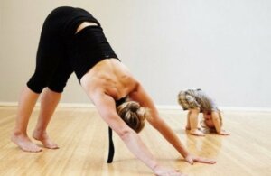 4 vauvajoogan hyötyä lapselle ja äidille