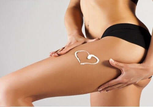 Tehokas alakropan treeni kotona - 8 jalkoja vahvistavaa liikettä