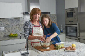 Mitä on hyvä tietää, jos perheessä on teini-ikäinen vegaani?