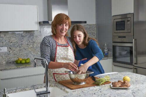 Mitä on hyvä tietää, jos perheessä on teini-ikäinen vegaani?