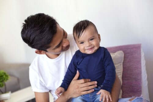 Mitä täytyy ottaa huomioon, kun lähtee vauvan kanssa kylään?