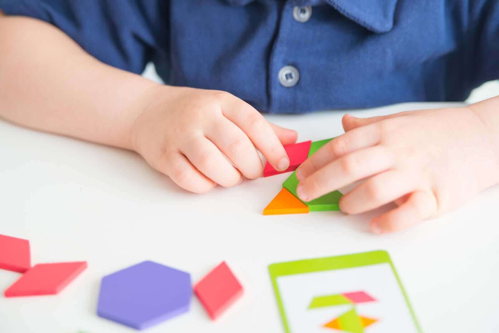 Tangrammin hyödyt lapselle - se auttaa edistämään lapsen mielikuvitusta ja luovuutta.