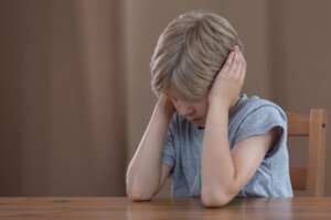 Erityisherkät lapset käyvät läpi voimakkaita tunteita.