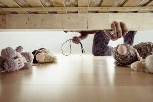 Miten perheväkivalta vaikuttaa lapseen?